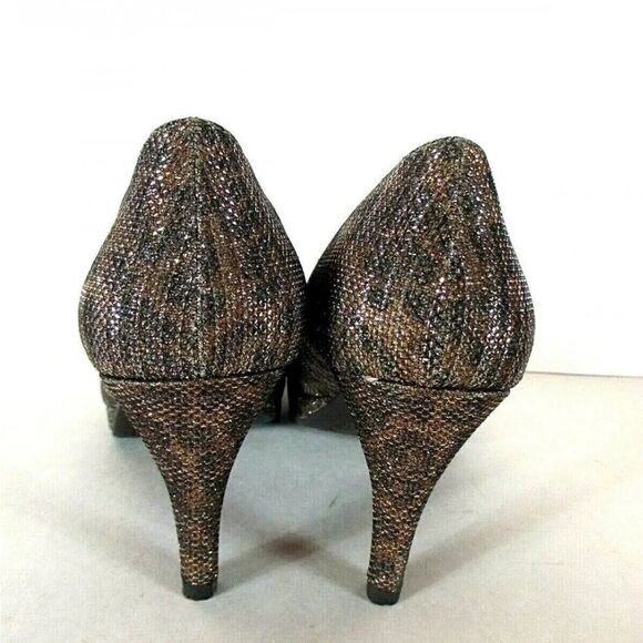 Bandolino Mylah copper shimmer cheetah print pumps - Picture 4 of 5